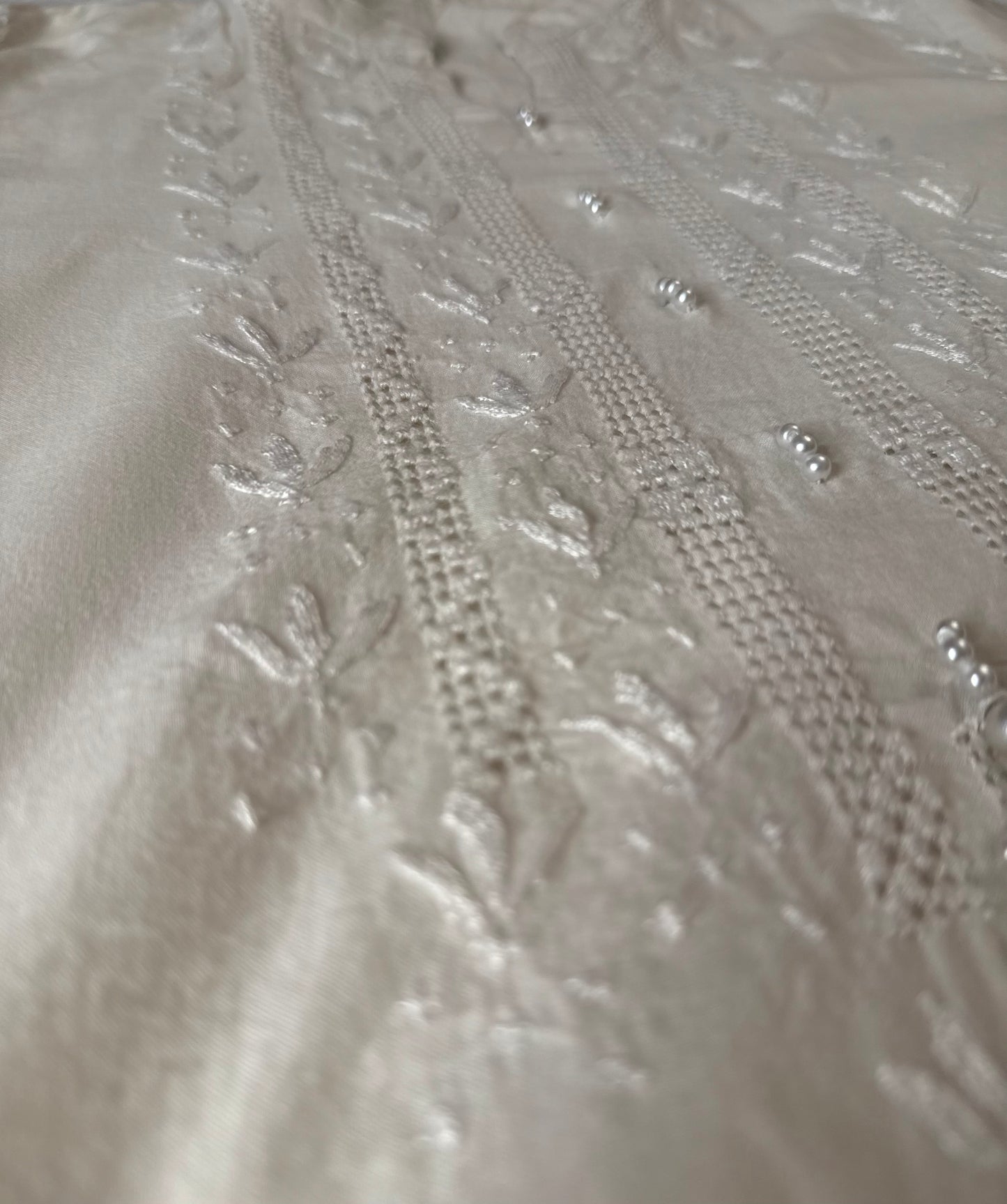 Ivory White - Light Tarkashi Hand Embroidered Kurta