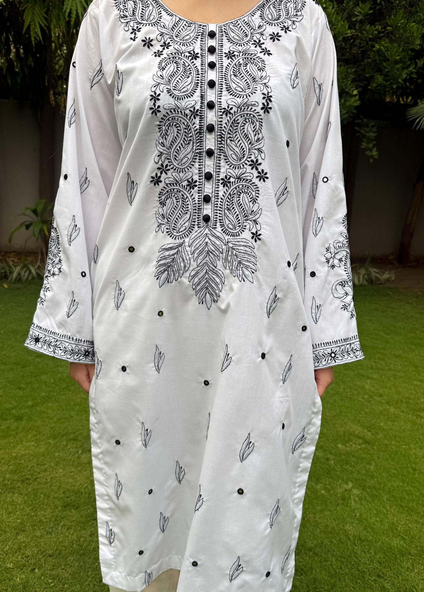 Monochrome Shadow Stitch - 2 Piece